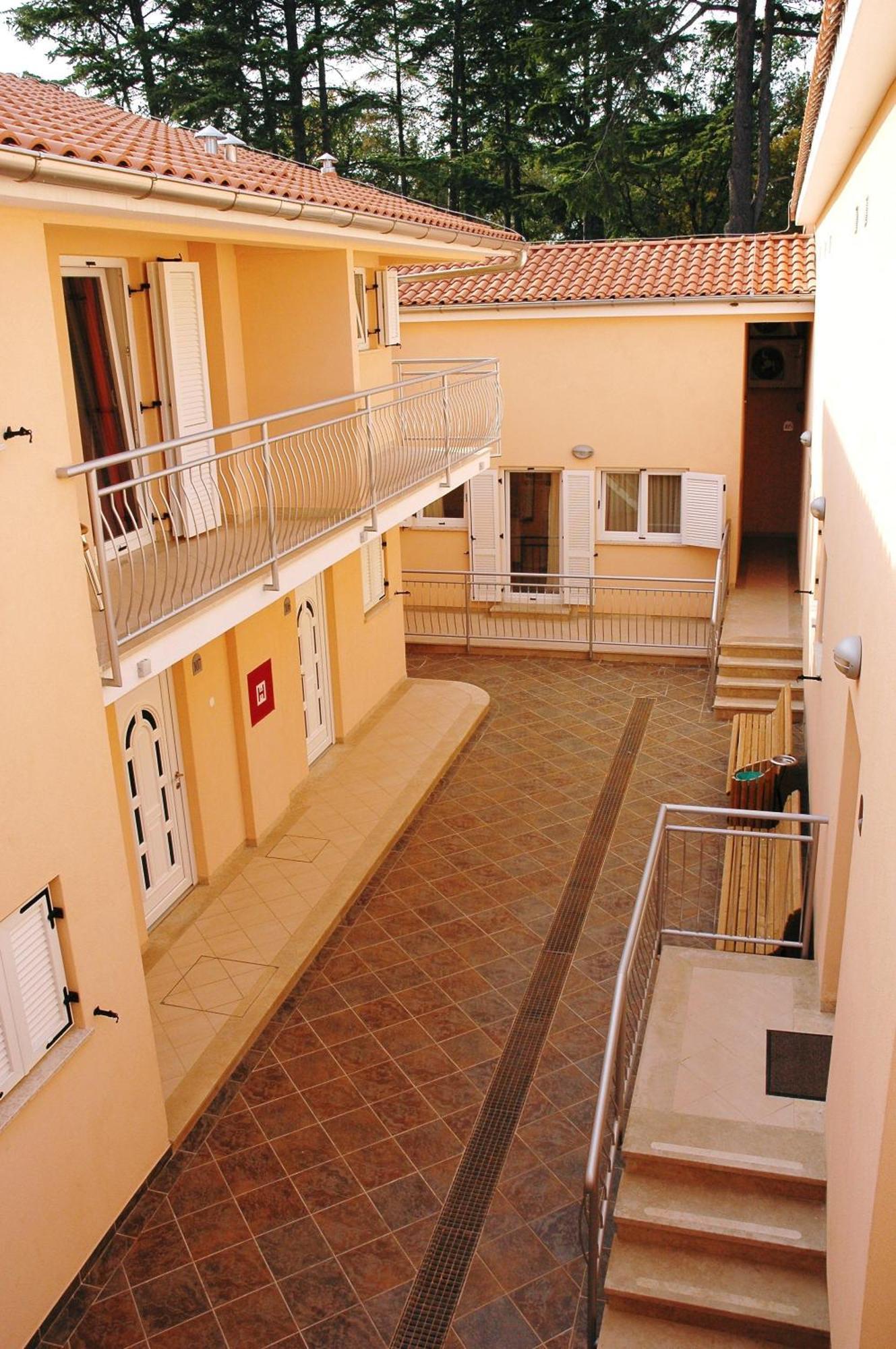 Apartments Materada Residence بوريتش المظهر الخارجي الصورة
