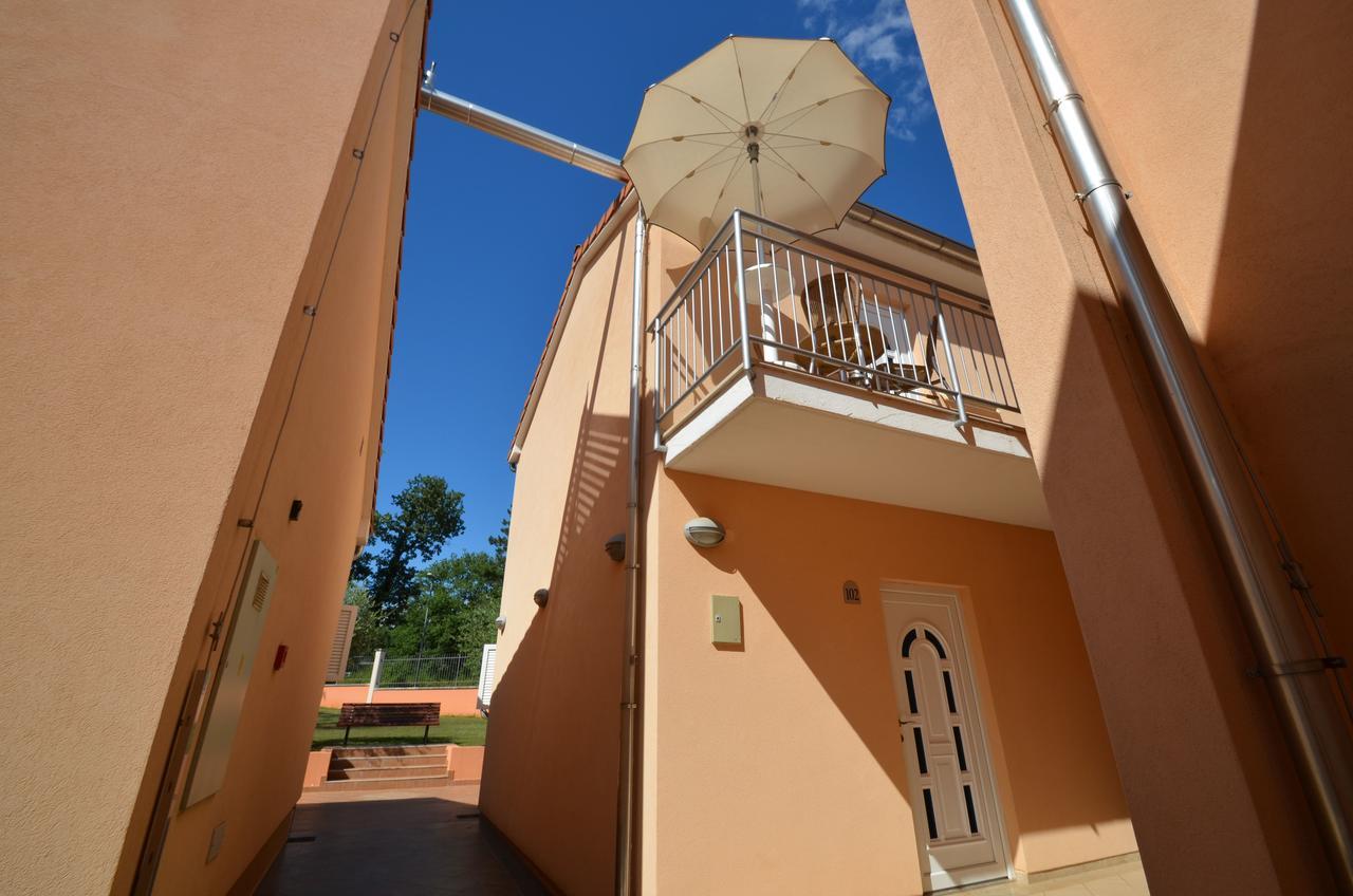 Apartments Materada Residence بوريتش المظهر الخارجي الصورة