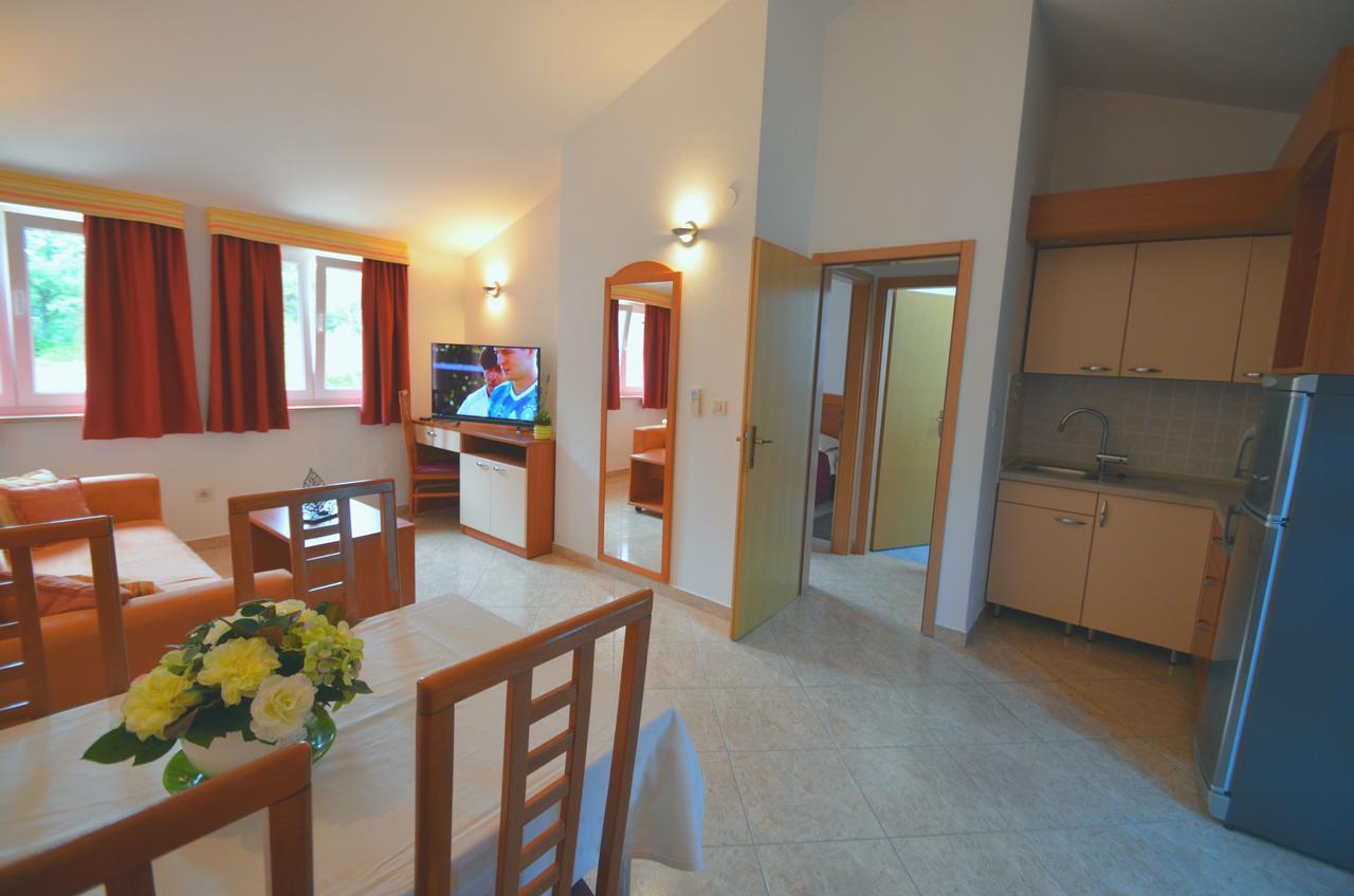 Apartments Materada Residence بوريتش المظهر الخارجي الصورة